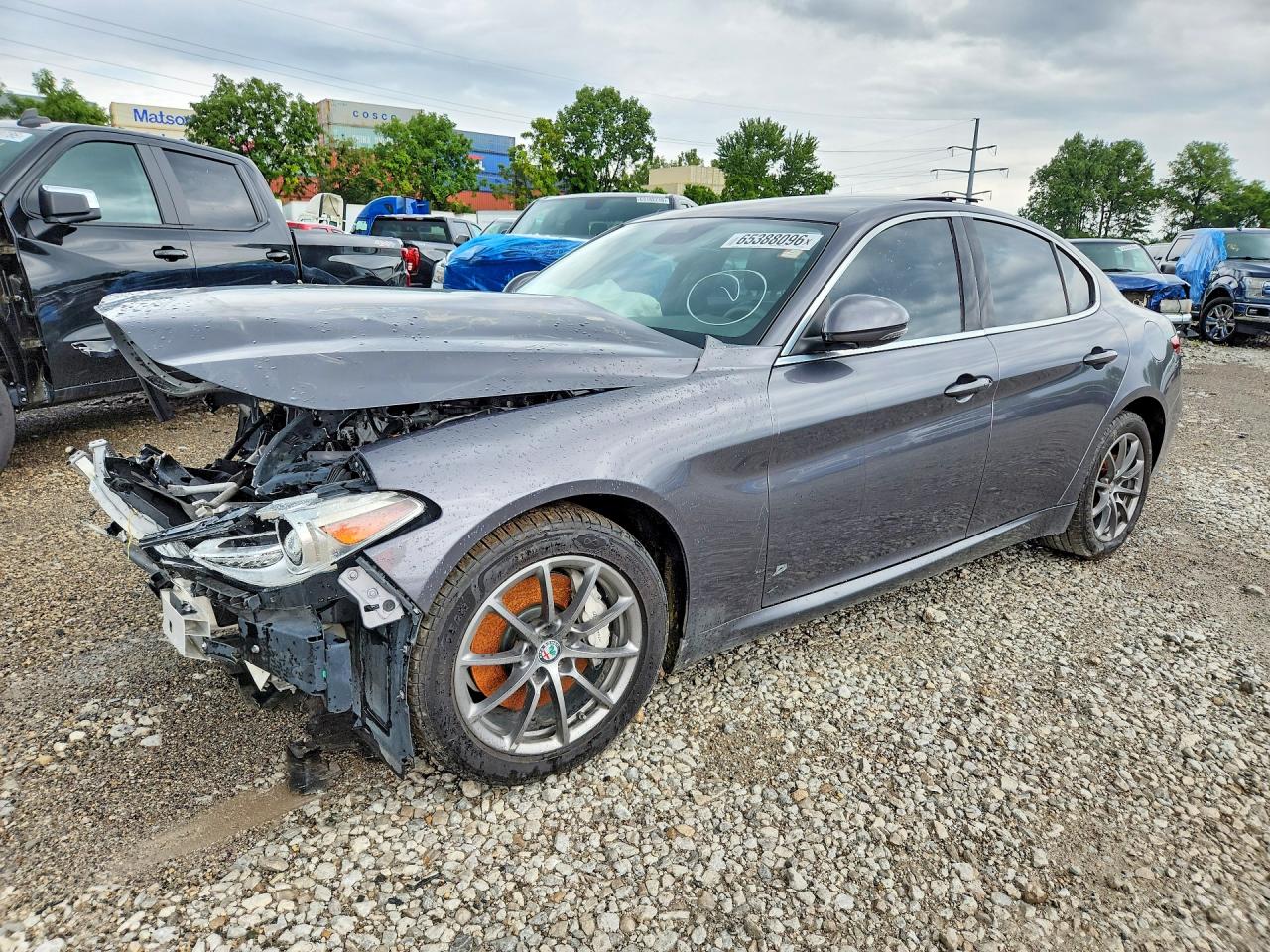 ZARFAEDNXJ7563985 · 2018 ALFA ROMEO GIULIA