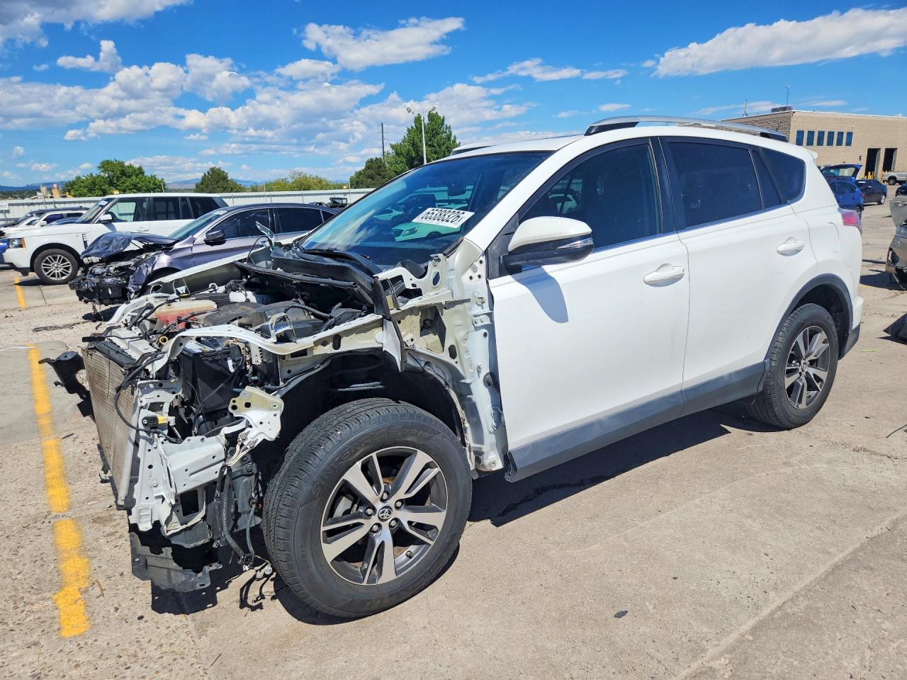 2T3WFREV0GW277643 · 2016 TOYOTA RAV4
