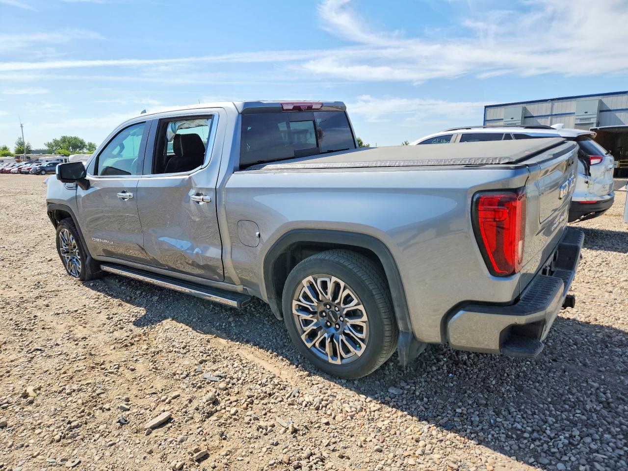 1GTUUHE88RZ279239 · 2024 GMC SIERRA · 2/13