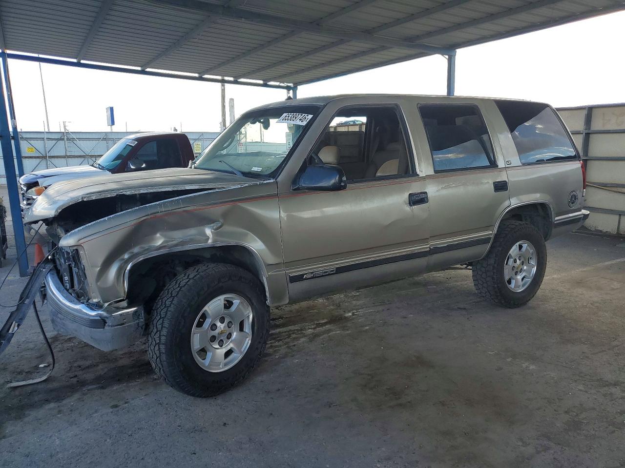 1GNEK13R3XR144994 · 1999 CHEVROLET TAHOE