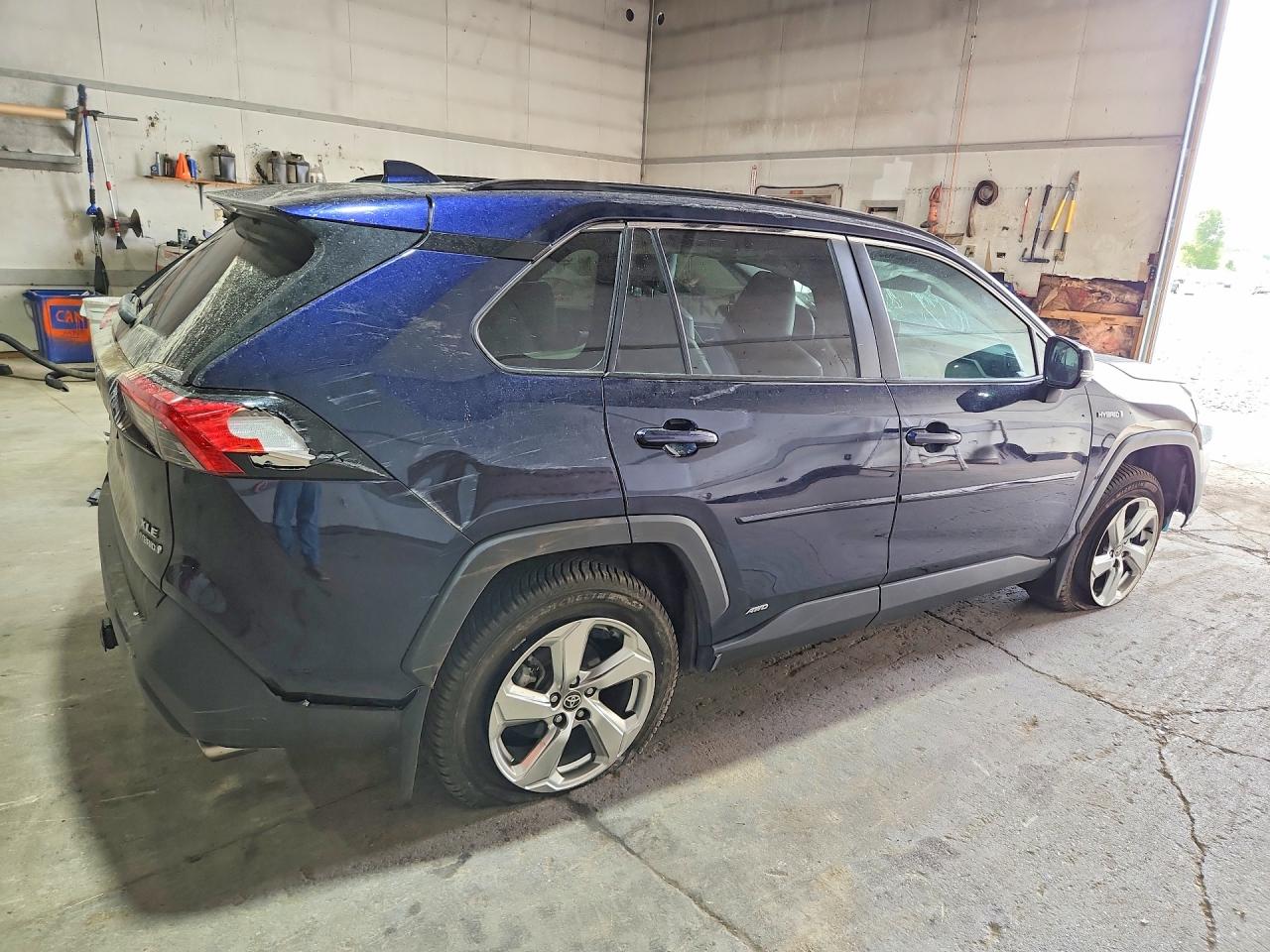 4T3B6RFV2MU045747 · 2021 TOYOTA RAV4 HYBRID · 3/13