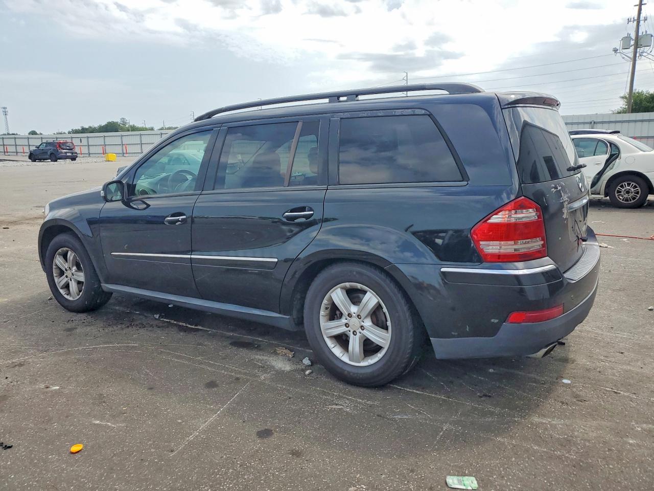 4JGBF71E78A378778 · 2008 MERCEDES-BENZ GL · 2/12