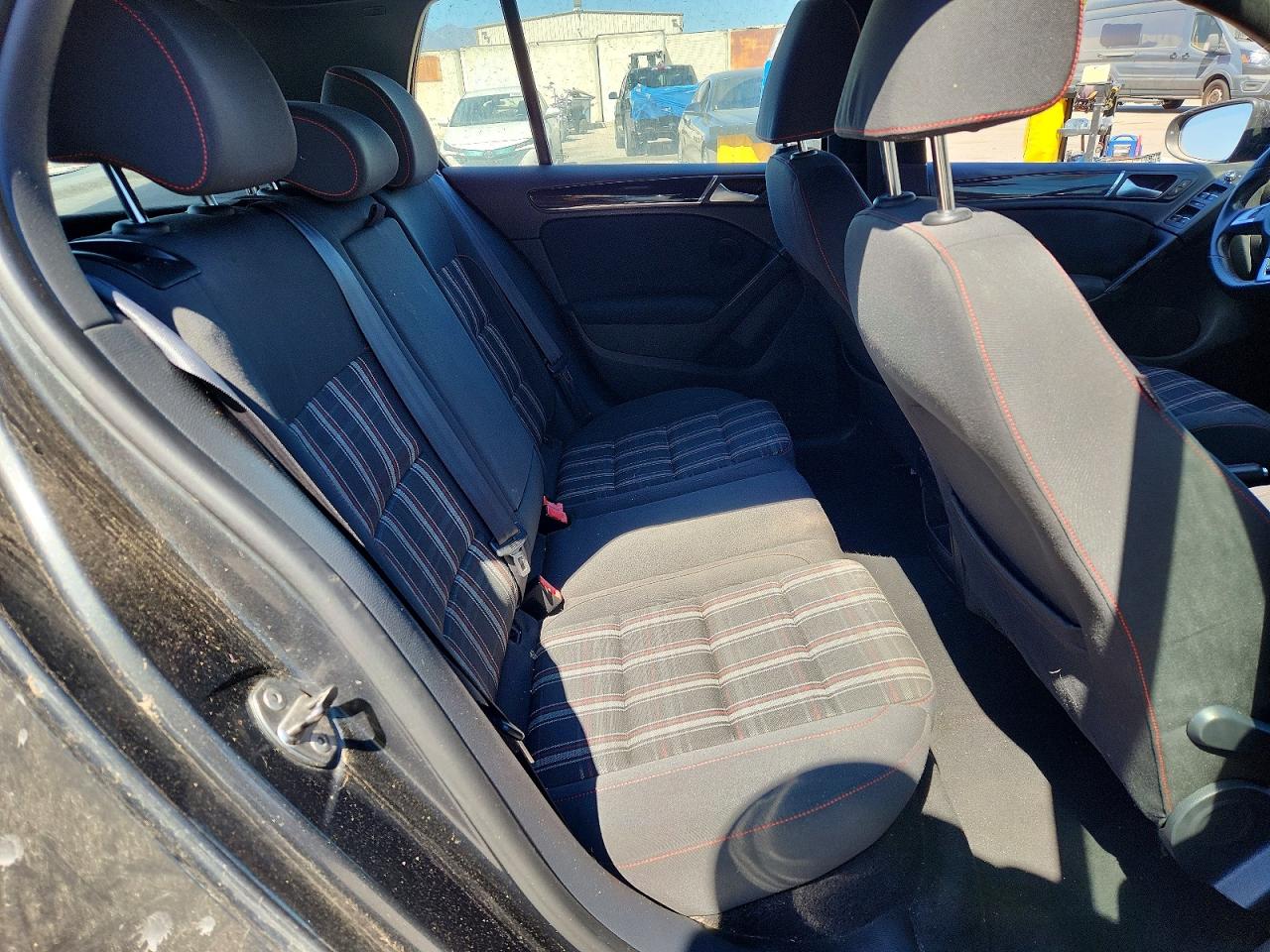 WVWHD7AJ0CW246426 · 2012 VOLKSWAGEN GTI · 10/12