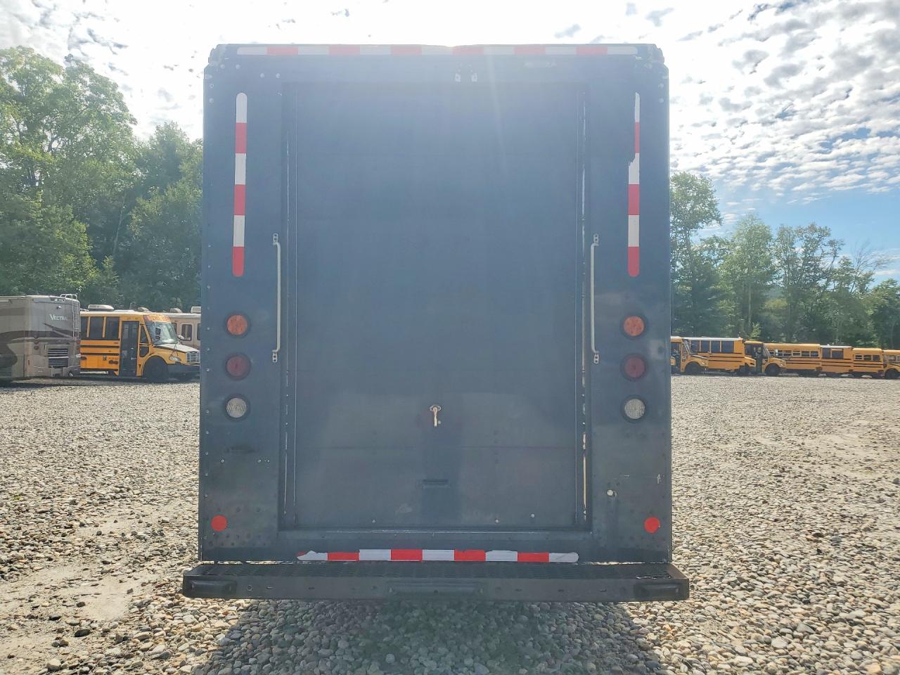 1F65F5KN8L0A05643 · 2020 FORD F59 · 6/13