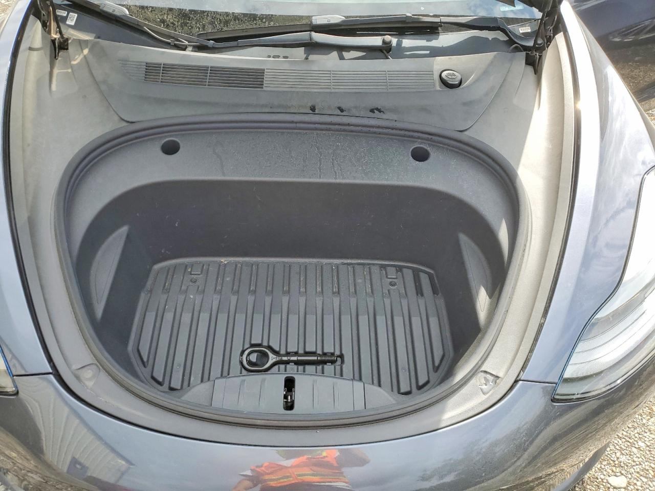 5YJ3E1EBXNF290934 · 2022 TESLA MODEL 3 · 11/12