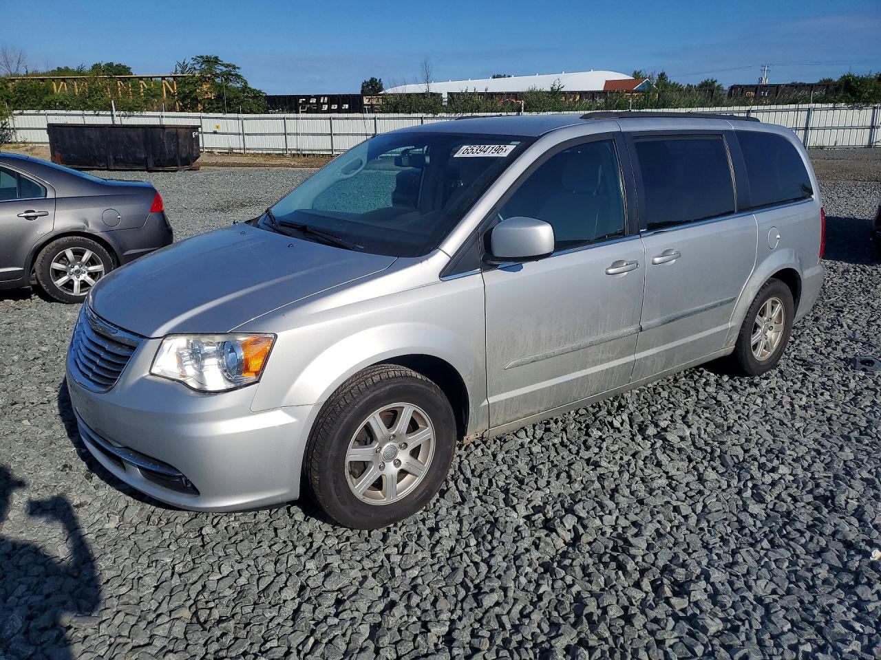 2A4RR5DGXBR665086 · 2011 CHRYSLER TOWN & COUNTRY