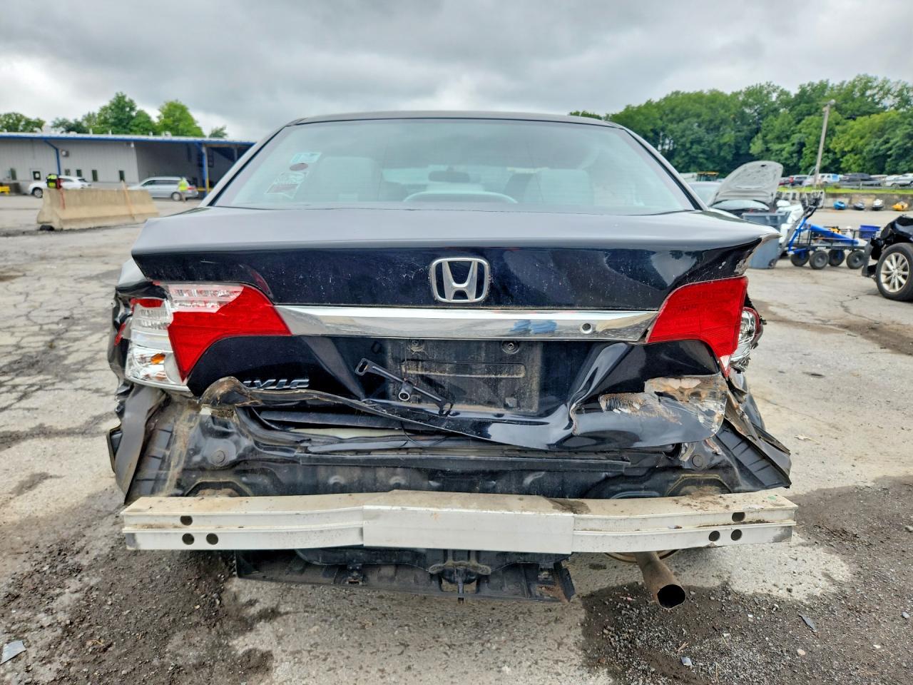 2HGFA1F56BH307219 · 2011 HONDA CIVIC · 6/12