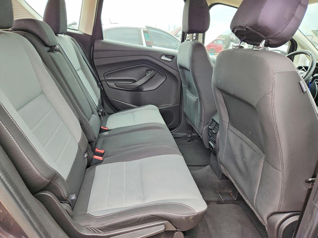 1FADP5AU2GL117590 · 2016 FORD C-MAX · 10/13