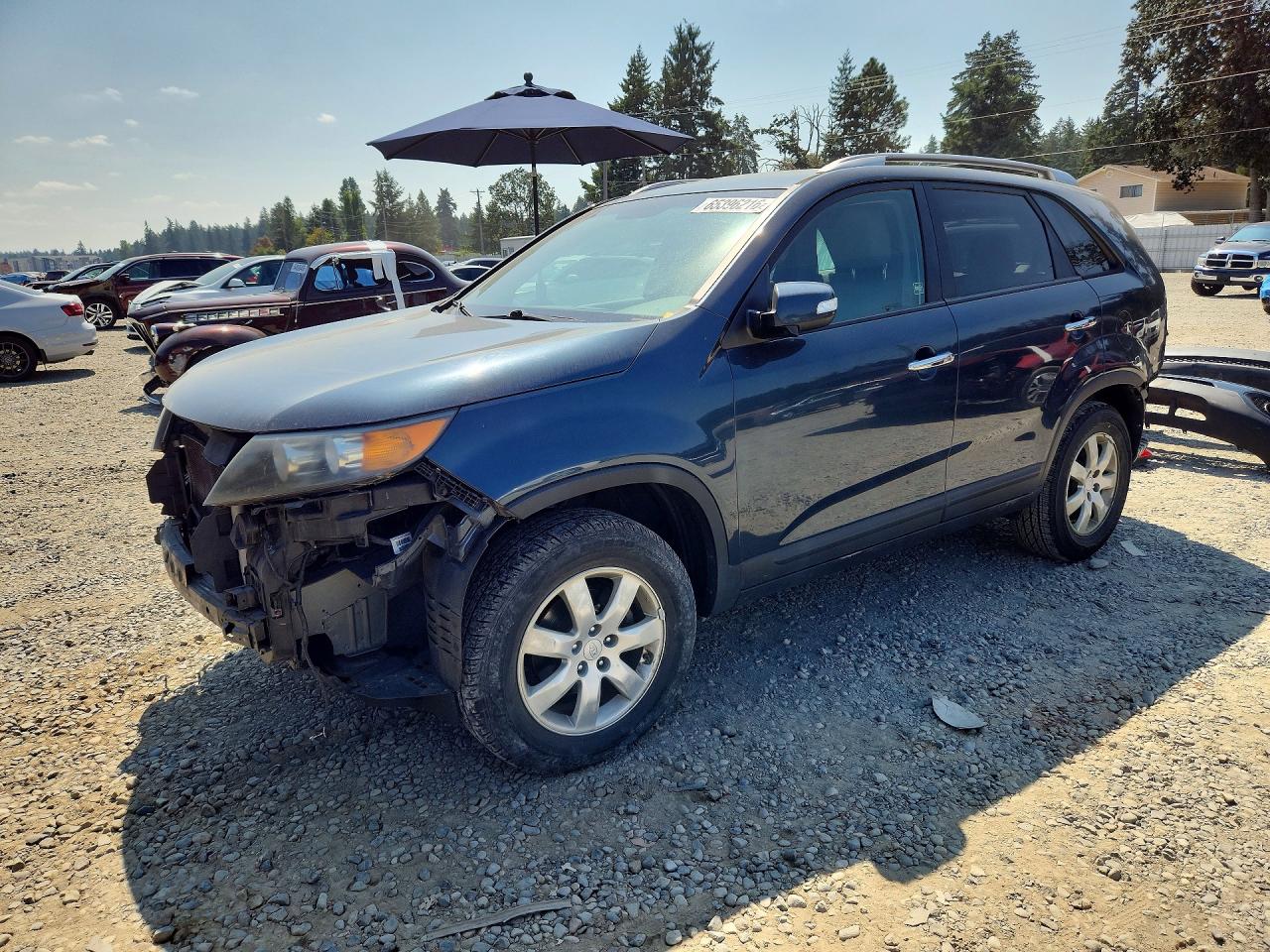 5XYKT4A13BG019864 · 2011 KIA SORENTO