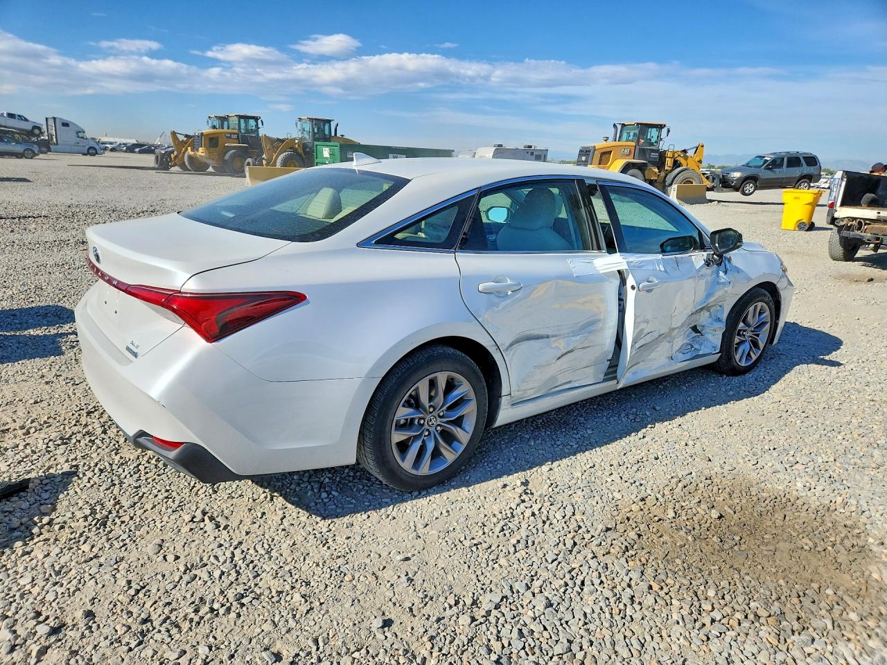 4T1J21FB4LU012447 · 2020 TOYOTA AVALON · 3/13