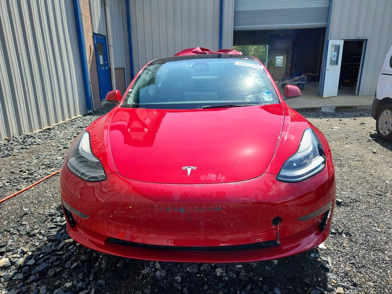 5YJ3E1EA0NF286057 · 2022 TESLA MODEL 3 · 5/12