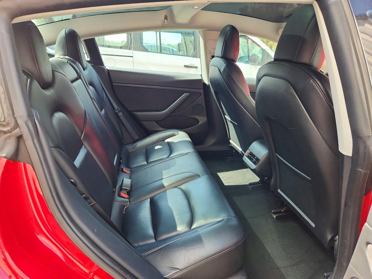 5YJ3E1EA0NF286057 · 2022 TESLA MODEL 3 · 10/12
