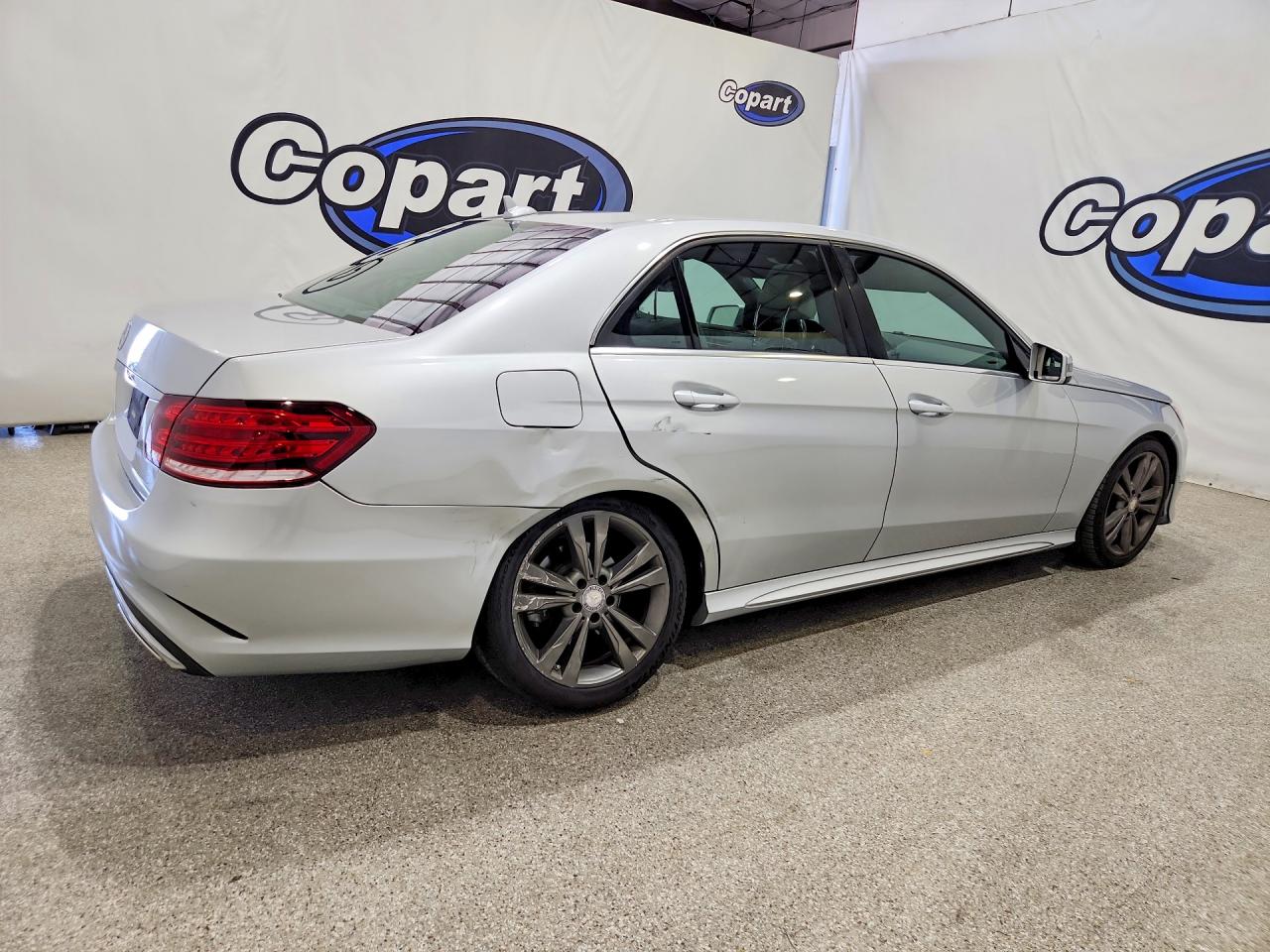 WDDHF5KBXGB247835 · 2016 MERCEDES-BENZ E · 3/12