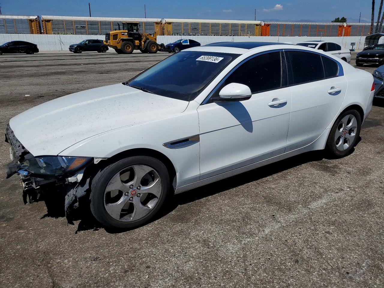 SAJAR4FXXJCP36211 · 2018 JAGUAR XE