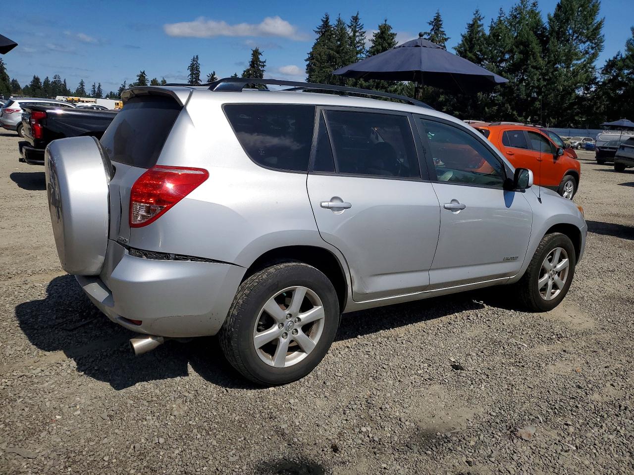 JTMBK31V186043317 · 2008 TOYOTA RAV4 · 3/13