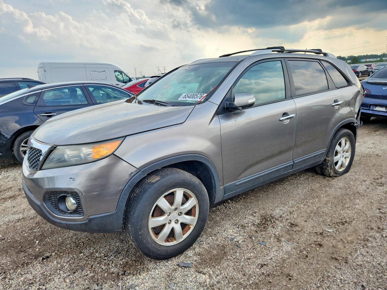 5XYKT3A12BG185867 · 2011 KIA SORENTO