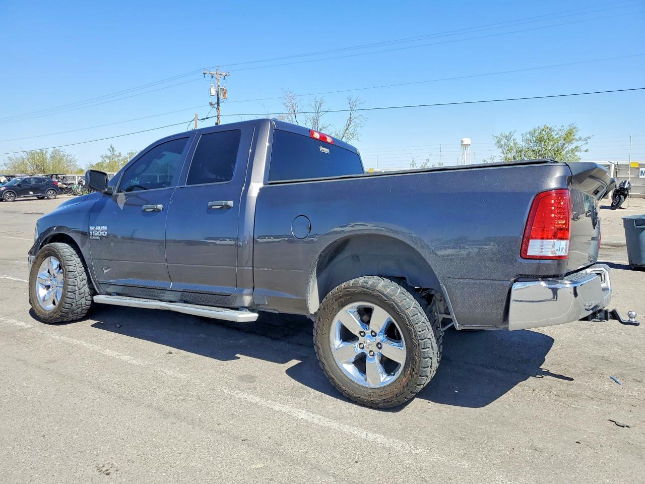 1C6RR6FG1KS628216 · 2019 RAM 1500 CLASSIC · 2/12