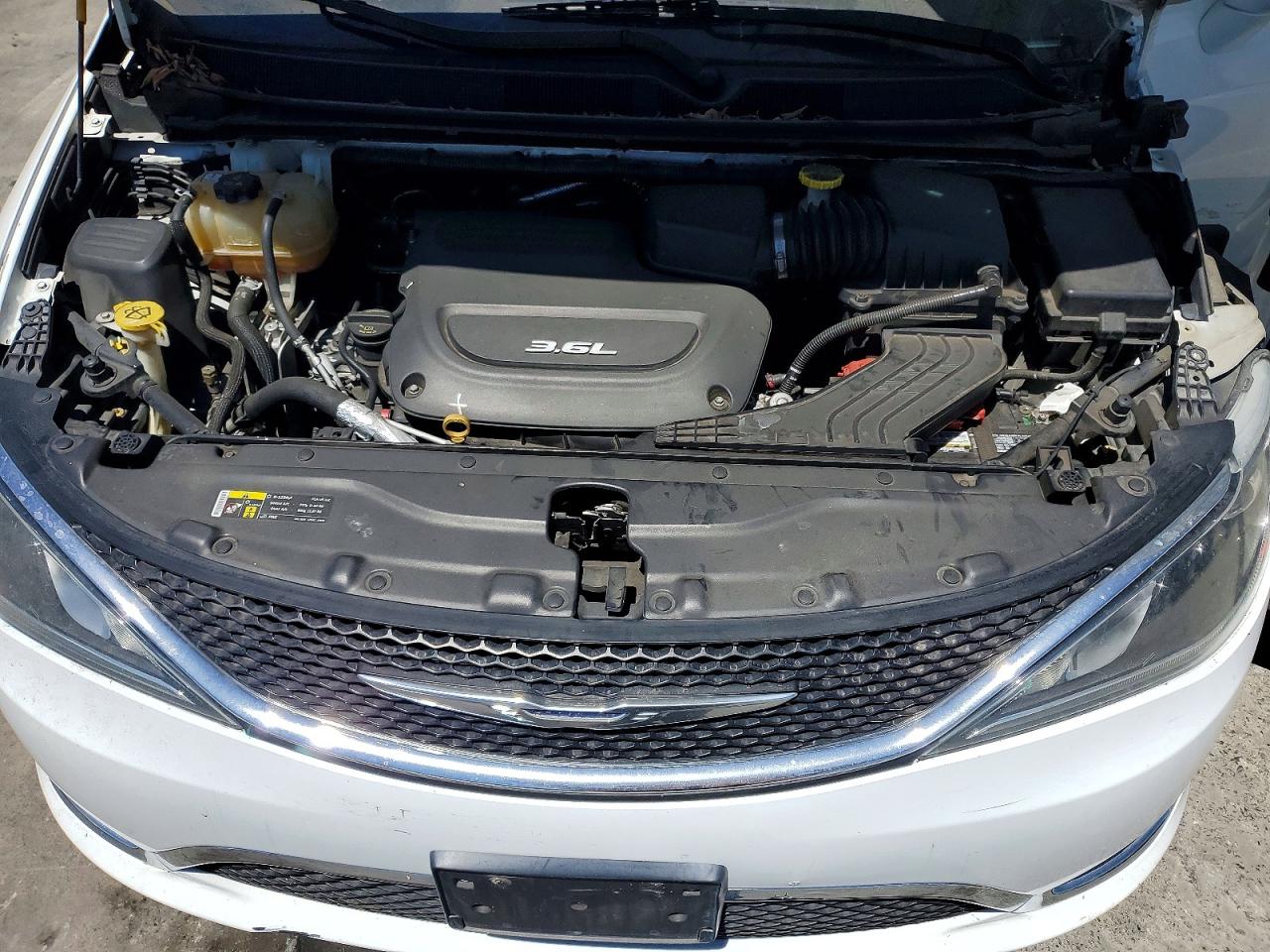 2C4RC1BG5HR572455 · 2017 CHRYSLER PACIFICA · 12/13