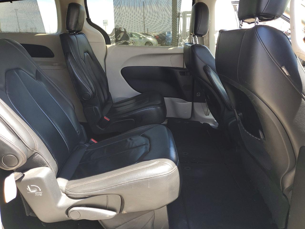 2C4RC1BG5HR572455 · 2017 CHRYSLER PACIFICA · 11/13