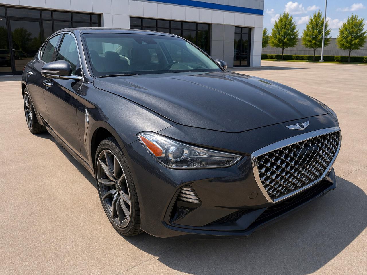 KMTG34LE8KU015136 · 2019 GENESIS G70