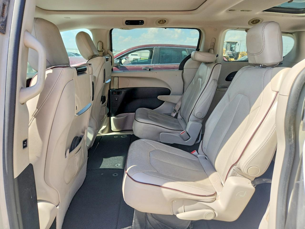 2C4RC1GG5HR564932 · 2017 CHRYSLER PACIFICA · 11/14