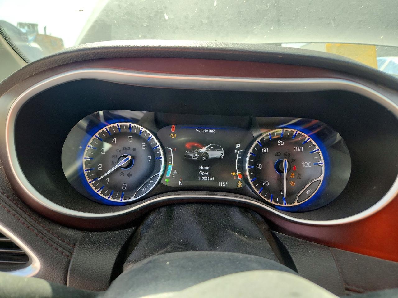 2C4RC1GG5HR564932 · 2017 CHRYSLER PACIFICA · 9/14