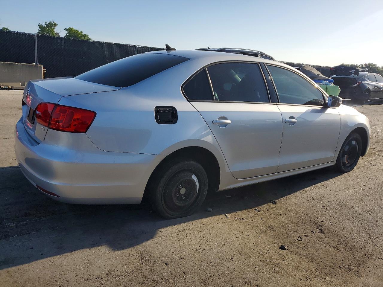3VWD07AJ9EM239775 · 2014 VOLKSWAGEN JETTA · 3/12