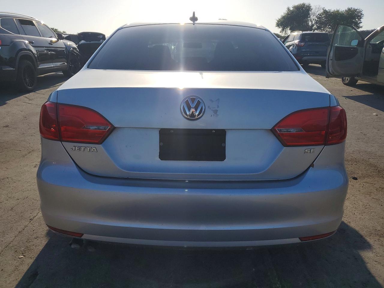 3VWD07AJ9EM239775 · 2014 VOLKSWAGEN JETTA · 6/12