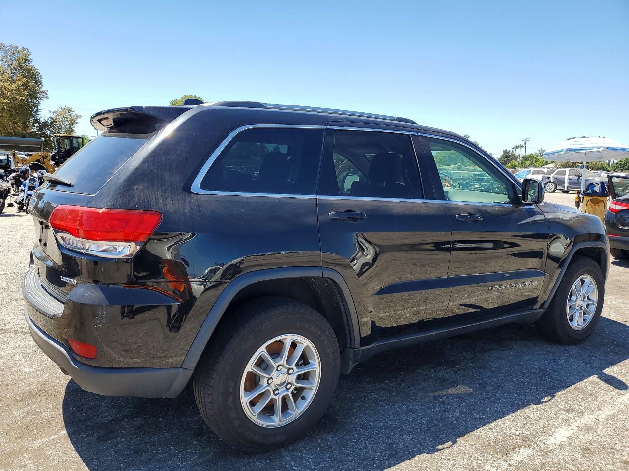 1C4RJEAG8JC300916 · 2018 JEEP GRAND CHEROKEE · 3/13