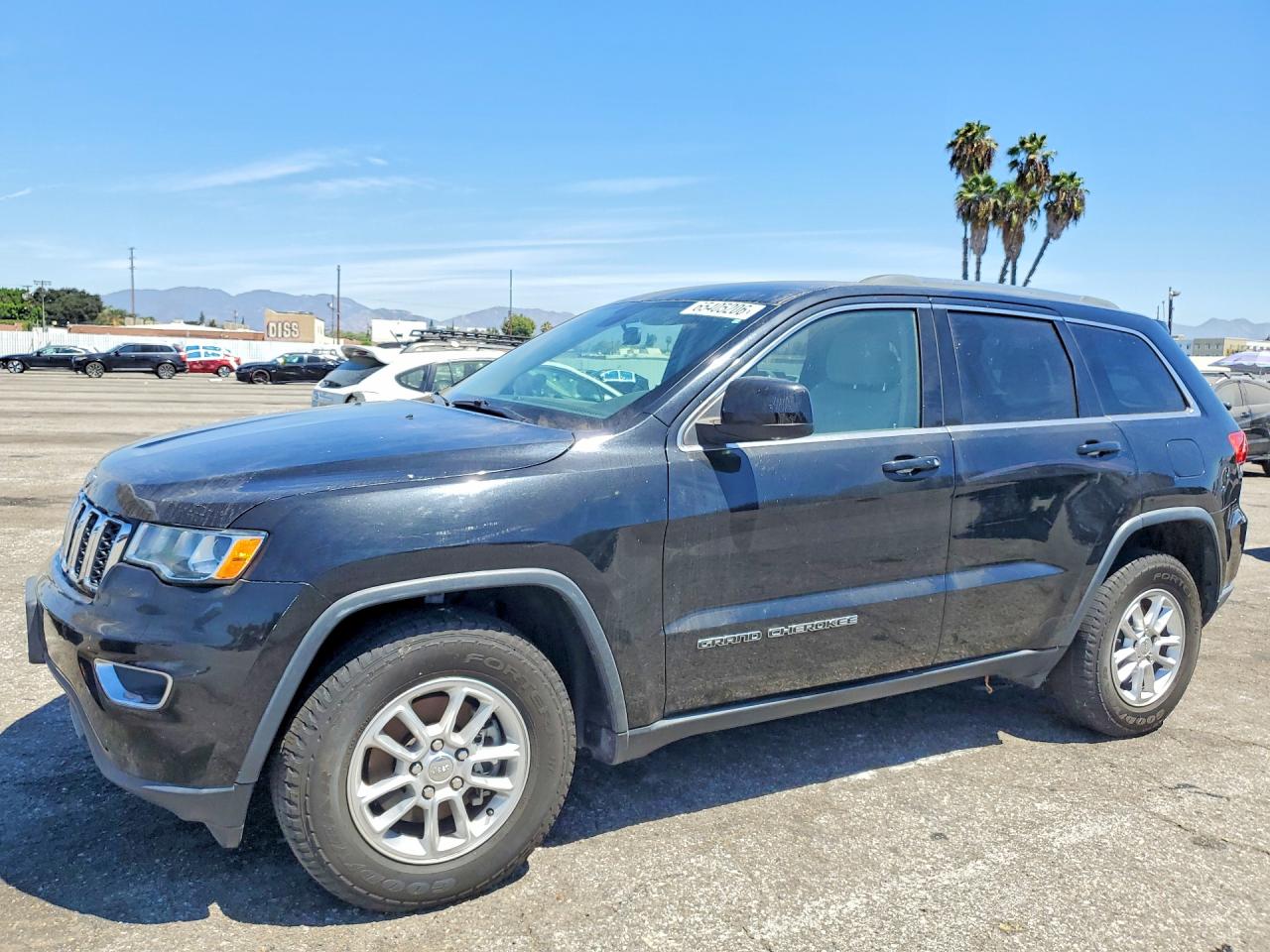 1C4RJEAG8JC300916 · 2018 JEEP GRAND CHEROKEE