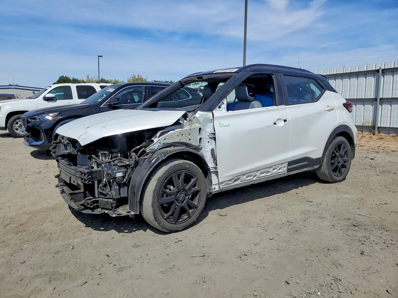 3N1CP5DV2PL489786 · 2023 NISSAN KICKS
