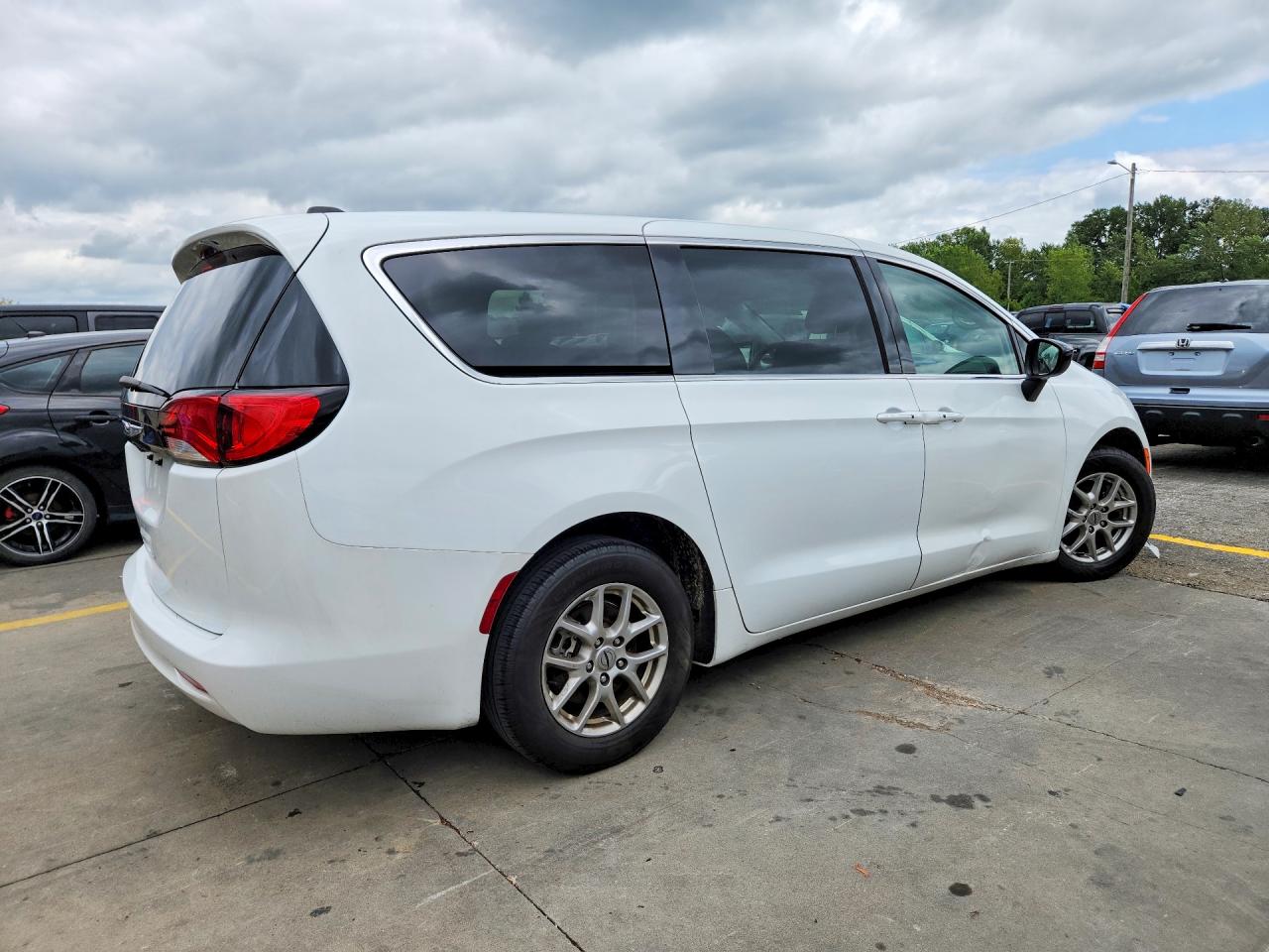 2C4RC1CG9RR113364 · 2024 CHRYSLER VOYAGER · 3/13