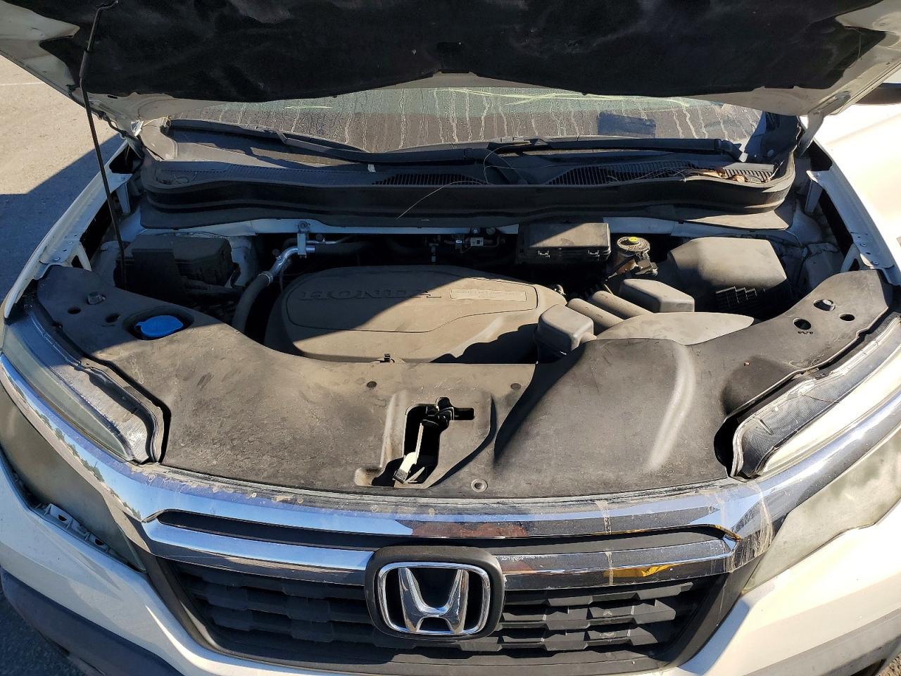 5FPYK2F69JB000612 · 2018 HONDA RIDGELINE · 11/12