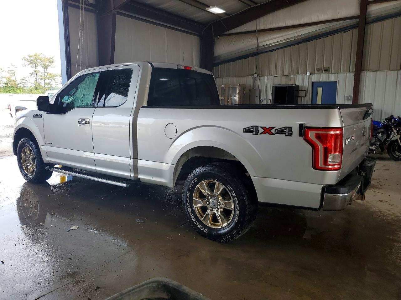 1FTEX1EP2FFB21633 · 2015 FORD F150 · 2/12