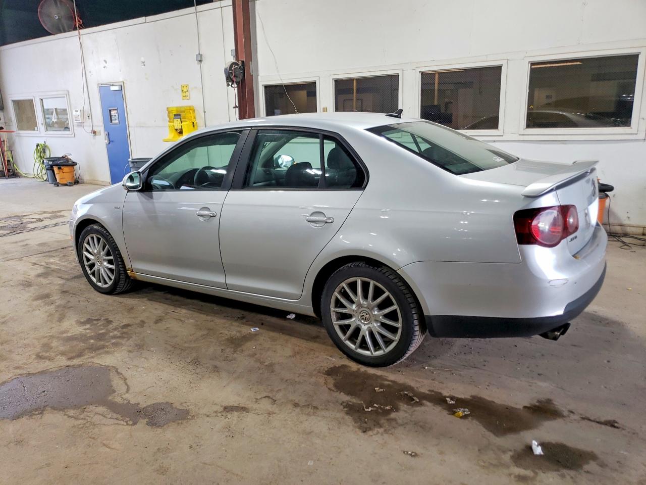 3VWRJ71K68M119836 · 2008 VOLKSWAGEN JETTA · 2/12