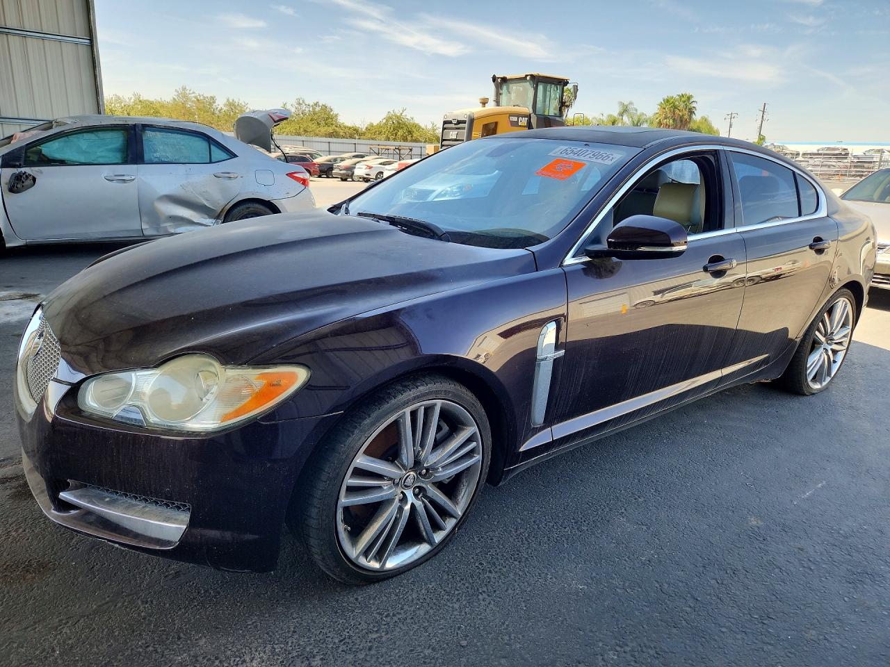 SAJWA0HE0BMR87302 · 2011 JAGUAR XF