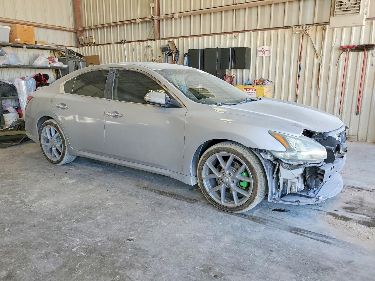 1N4AA5AP6BC843895 · 2011 NISSAN MAXIMA · 4/13