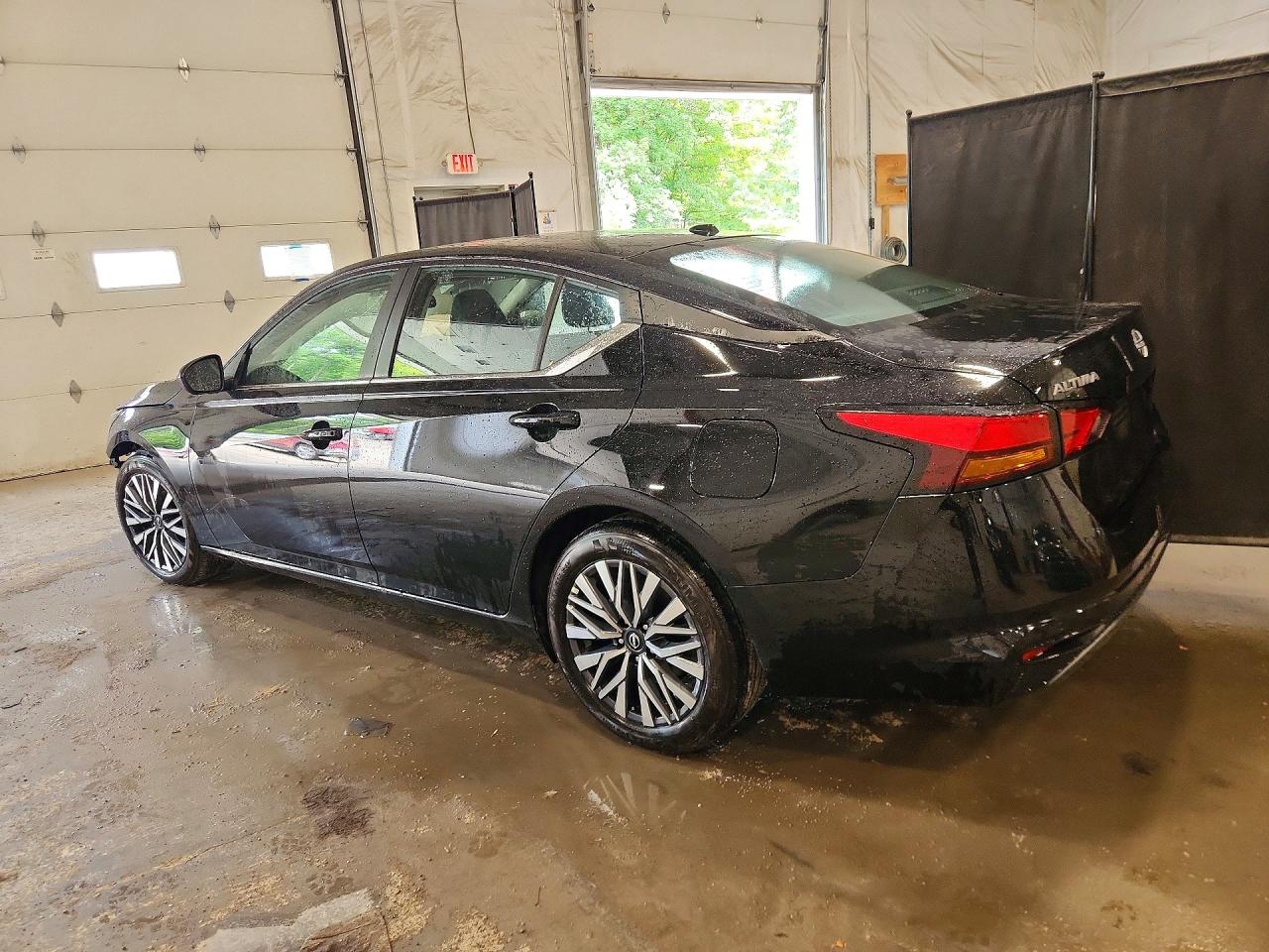1N4BL4DVXTN321120 · 2026 NISSAN ALTIMA · 2/13