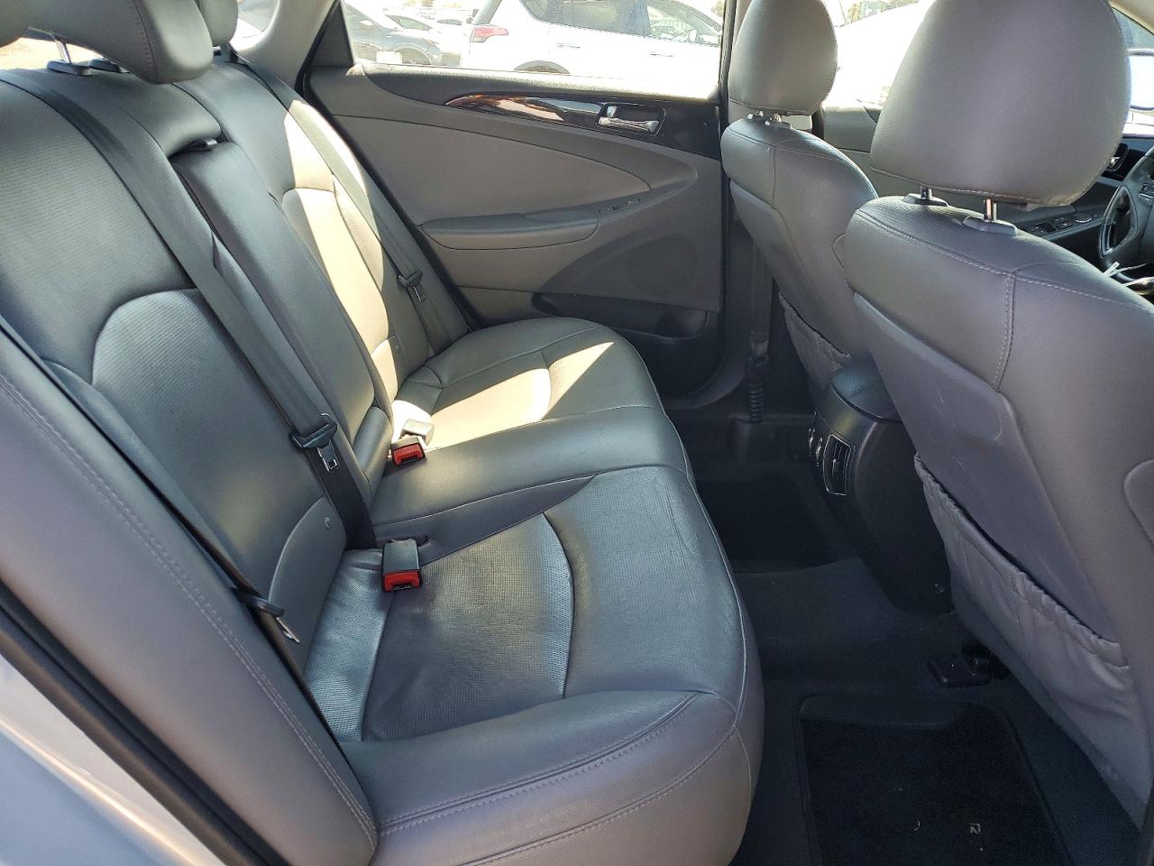 5NPEC4AC7DH613643 · 2013 HYUNDAI SONATA · 10/12