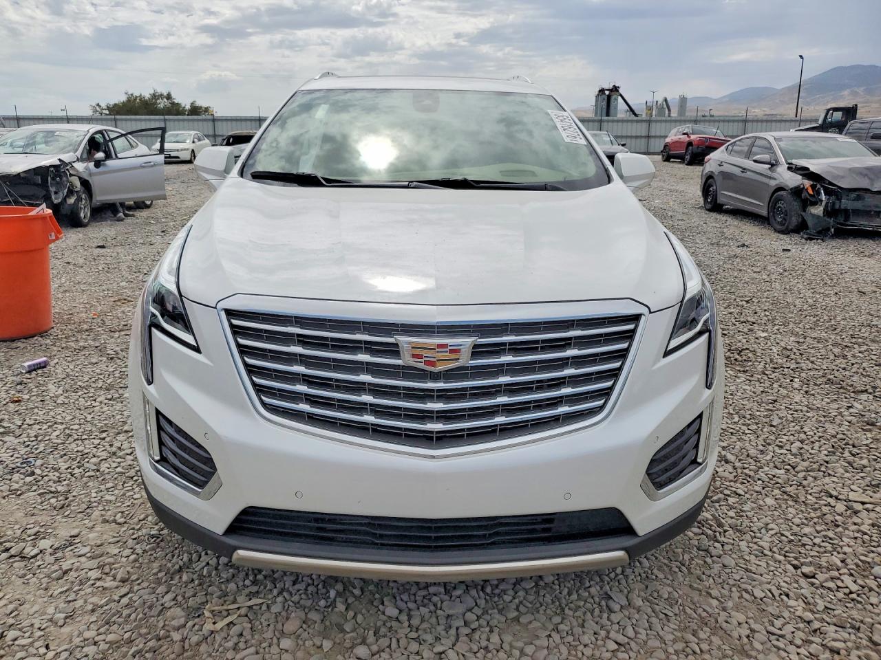 1GYKNGRS2KZ115571 · 2019 CADILLAC XT5 · 5/13