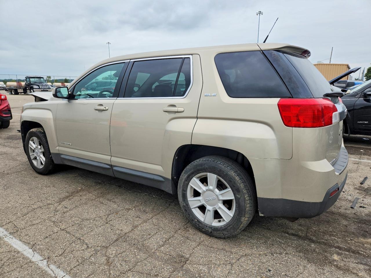 2GKALMEK7C6314404 · 2012 GMC TERRAIN · 2/13