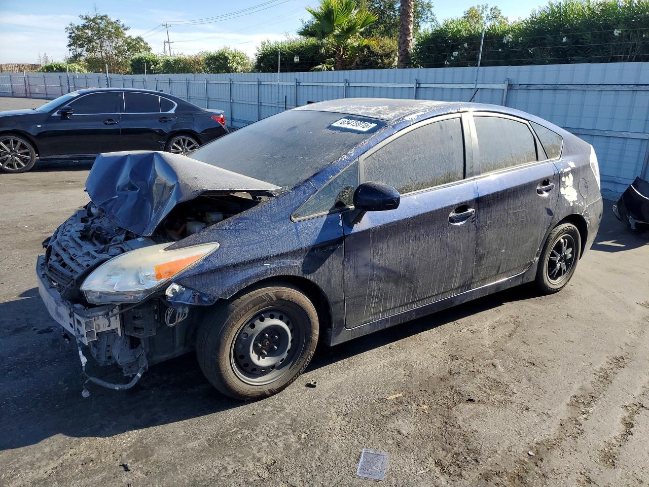 JTDKN3DUXF1911268 · 2015 TOYOTA PRIUS