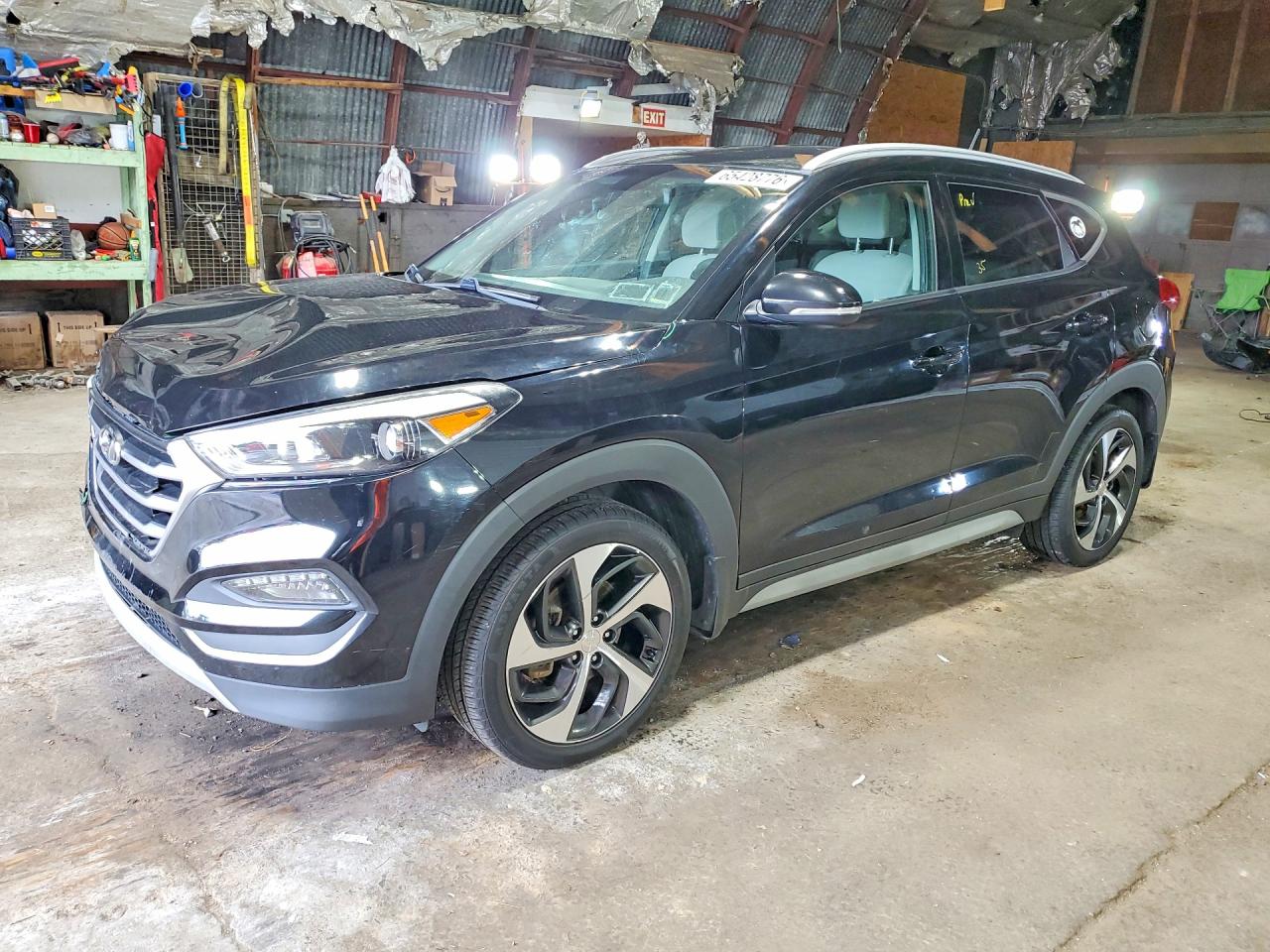 KM8J3CA26HU532043 · 2017 HYUNDAI TUCSON