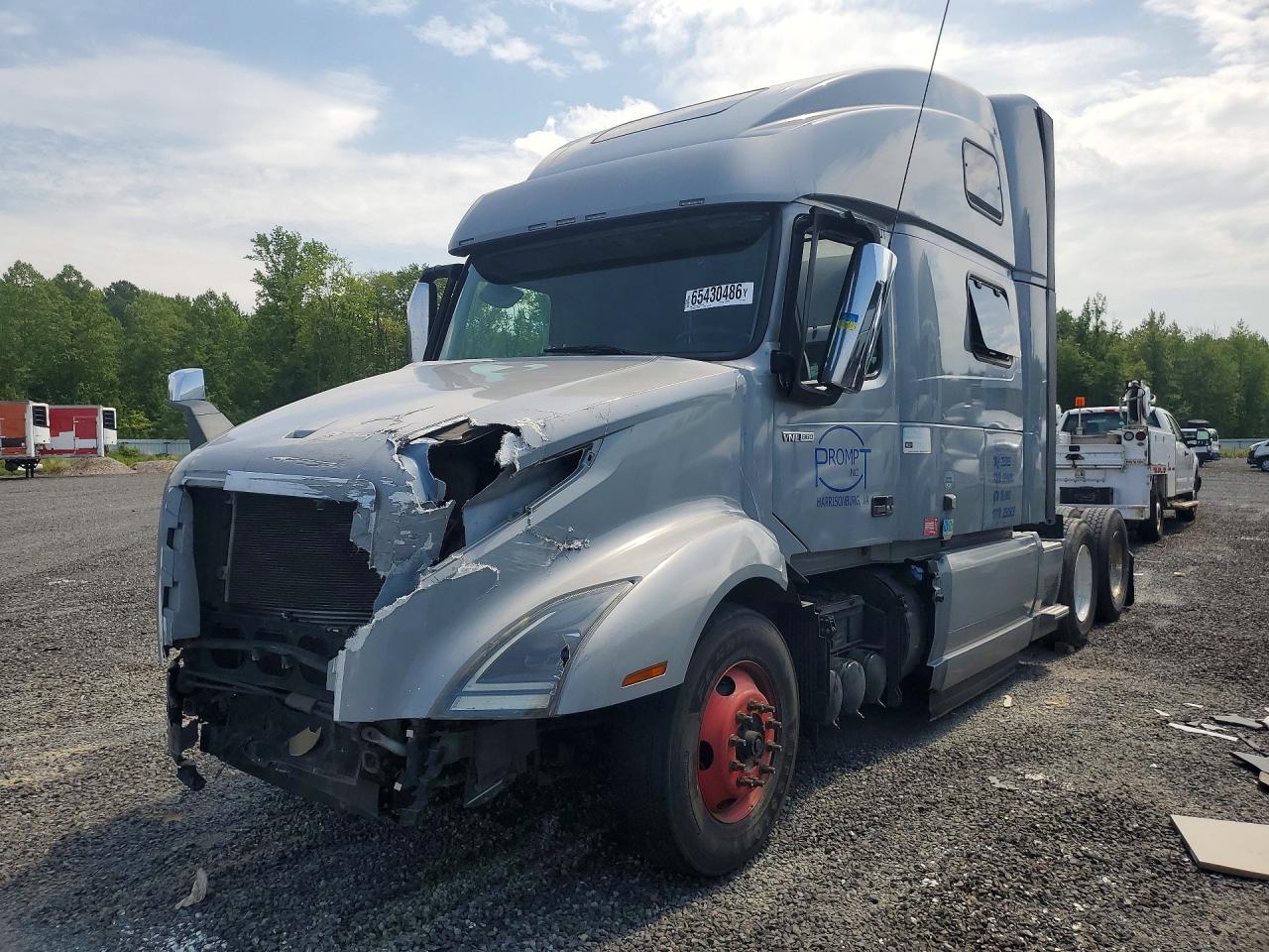 2020 VOLVO VNL