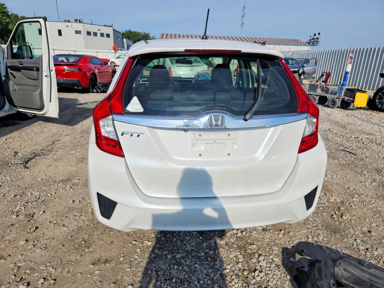 JHMGK5H73GX004941 · 2016 HONDA FIT · 6/13
