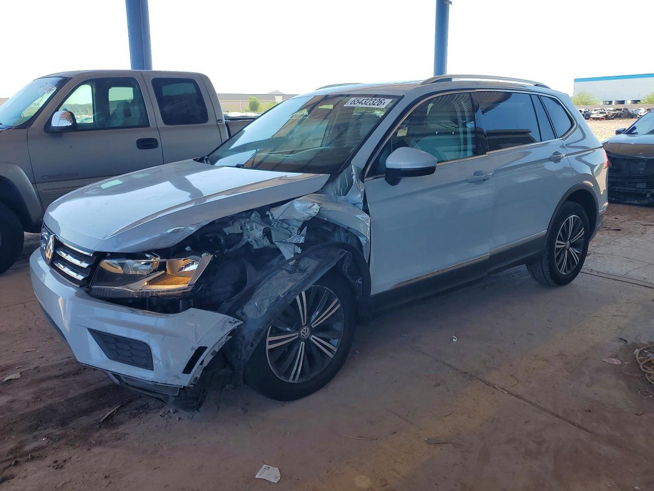 3VV3B7AX7JM026445 · 2018 VOLKSWAGEN TIGUAN