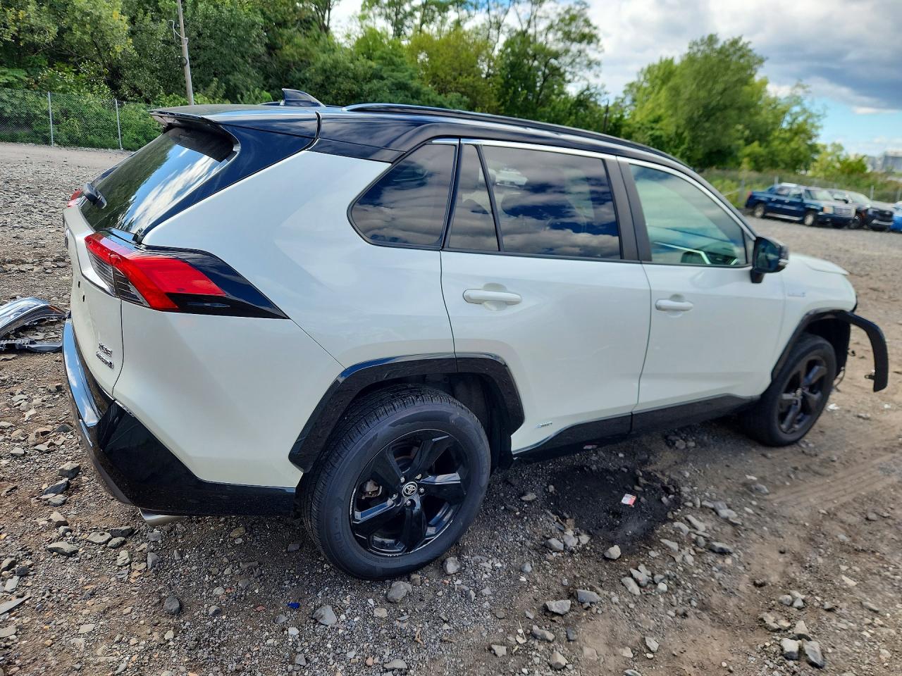 4T3E6RFV5MU037364 · 2021 TOYOTA RAV4 · 3/13