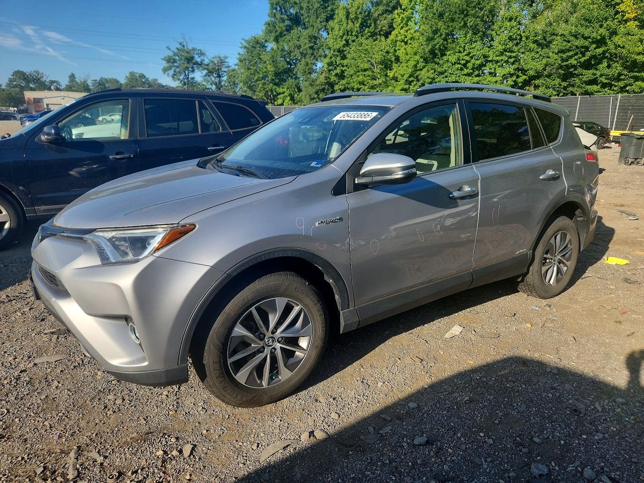 JTMRJREV3JD192361 · 2018 TOYOTA RAV4 HYBRID