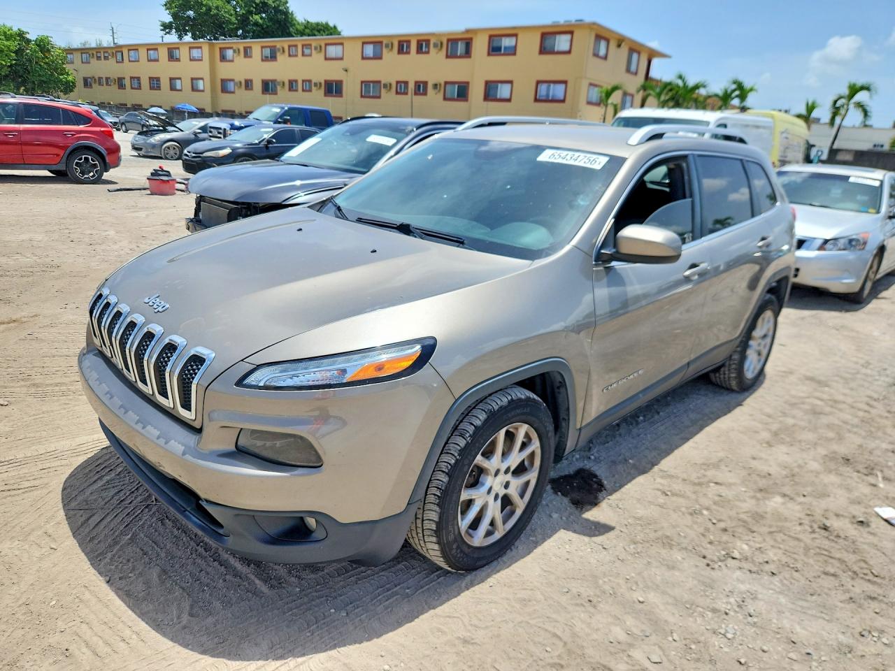 1C4PJLCB1HW549788 · 2017 JEEP CHEROKEE