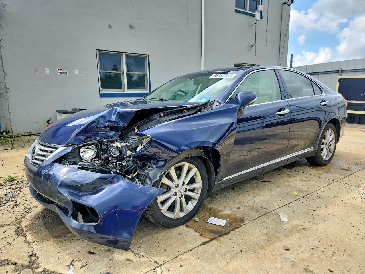 JTHBK1EG6C2506700 · 2012 LEXUS ES